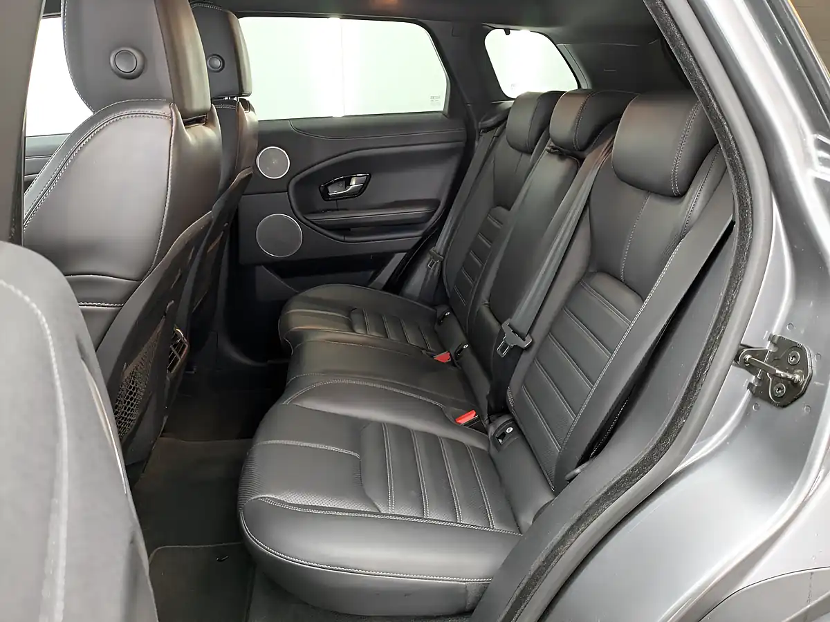 Used 2017 Land Rover Range Rover Evoque Hse Dynamic Corris Grey - Interior and Exterior details 11