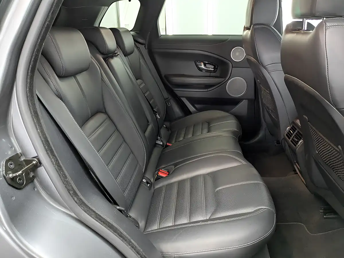 Used 2017 Land Rover Range Rover Evoque Hse Dynamic Corris Grey - Interior and Exterior details 12