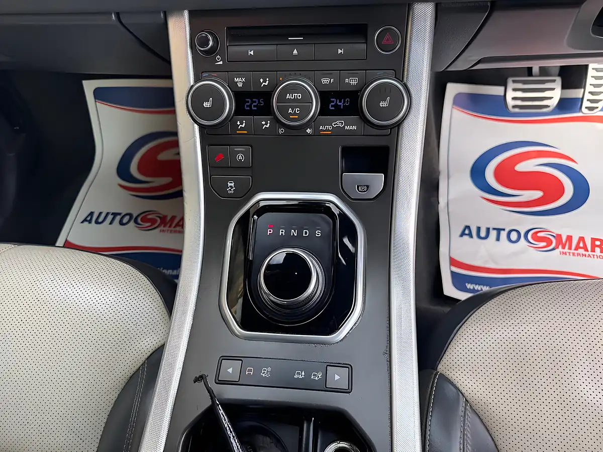 Used 2017 Land Rover Range Rover Evoque Hse Dynamic Gold - Interior and Exterior details 15