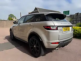 Used 2017 Land Rover Range Rover Evoque Hse Dynamic Gold - Interior and Exterior details 3