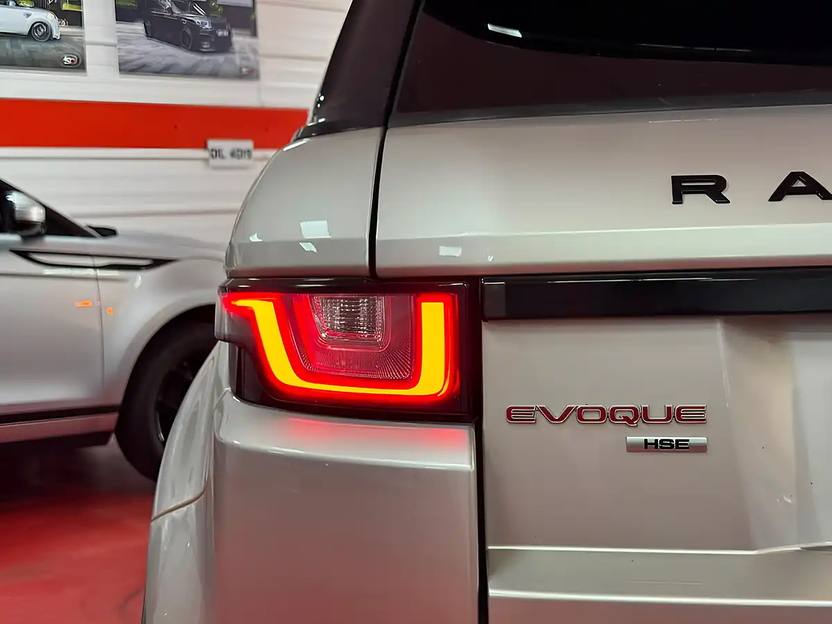 Used 2017 Land Rover Range Rover Evoque Hse Dynamic Gold - Interior and Exterior details 8