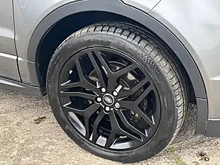 Used 2017 Land Rover Range Rover Evoque Hse Dynamic Graphite Metallic - Interior and Exterior details 14