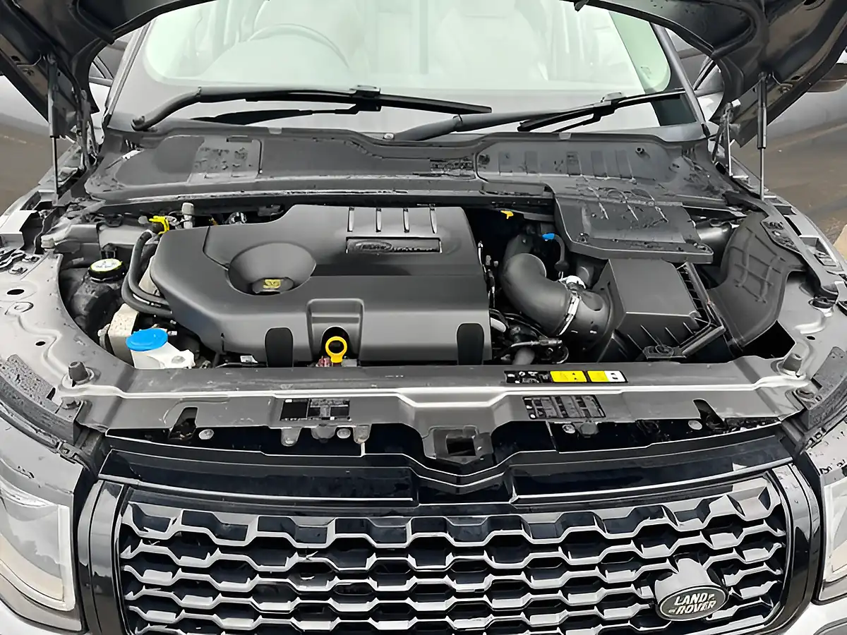 Used 2017 Land Rover Range Rover Evoque Hse Dynamic Graphite Metallic - Interior and Exterior details 7