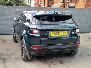 Used 2017 Land Rover Range Rover Evoque Hse Dynamic Green - Interior and Exterior details 8