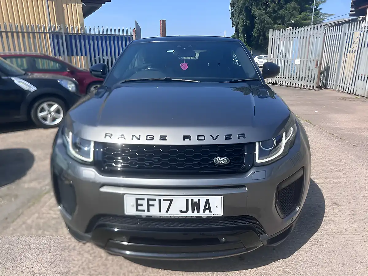 Used 2017 Land Rover Range Rover Evoque Hse Dynamic Grey - Interior and Exterior details 7