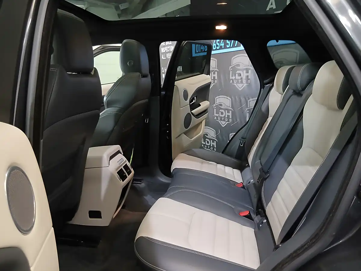Used 2017 Land Rover Range Rover Evoque Hse Dynamic Grey - Interior and Exterior details 18