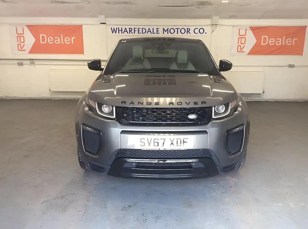 Used 2017 Land Rover Range Rover Evoque Hse Dynamic Grey - Interior and Exterior details 10