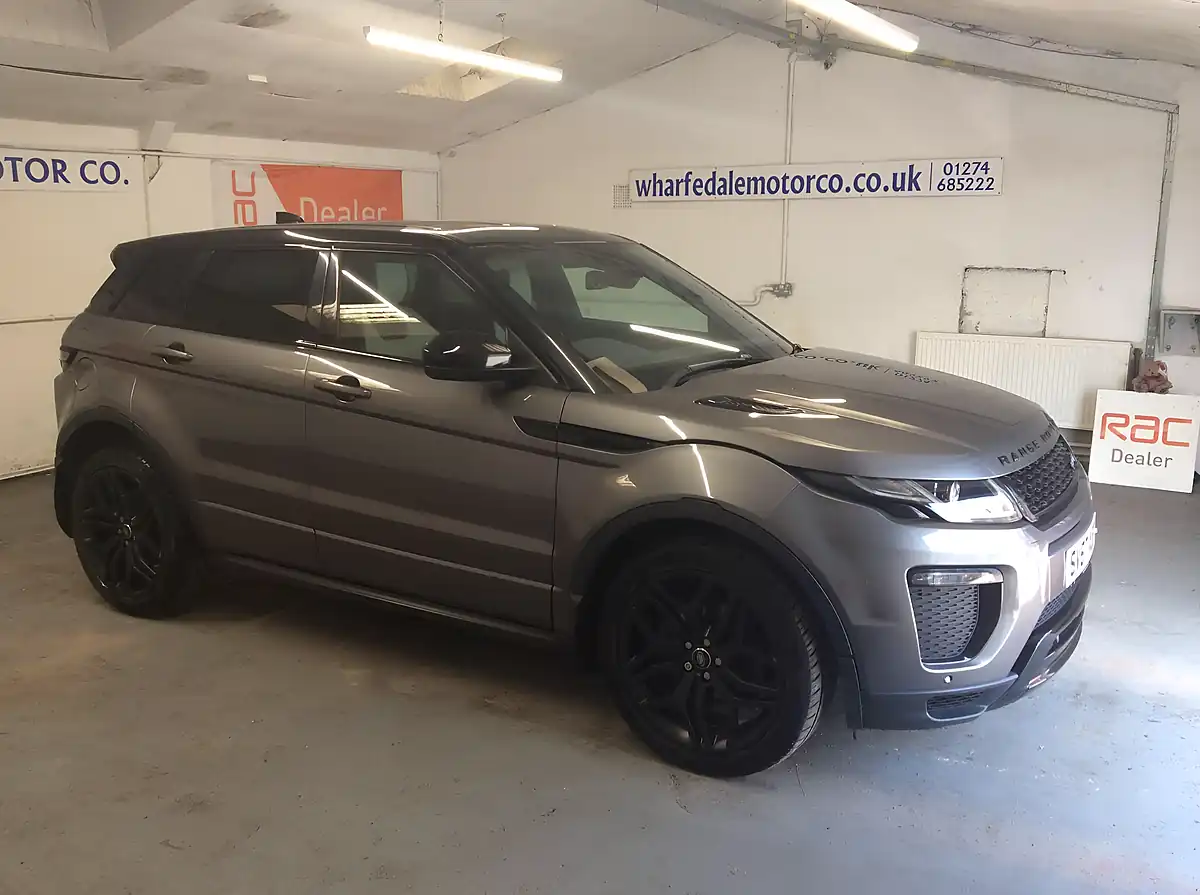 Used 2017 Land Rover Range Rover Evoque Hse Dynamic Grey - Interior and Exterior details 2