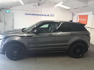 Used 2017 Land Rover Range Rover Evoque Hse Dynamic Grey - Interior and Exterior details 3