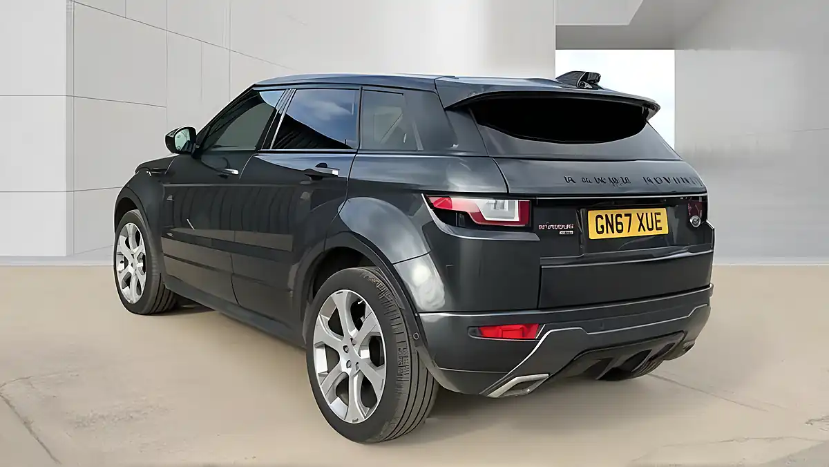 Used 2017 Land Rover Range Rover Evoque Hse Dynamic Grey - Interior and Exterior details 3