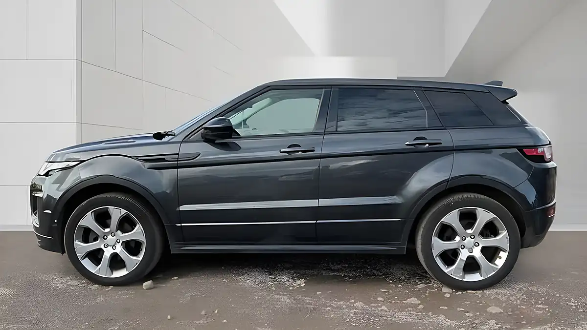 Used 2017 Land Rover Range Rover Evoque Hse Dynamic Grey - Interior and Exterior details 6