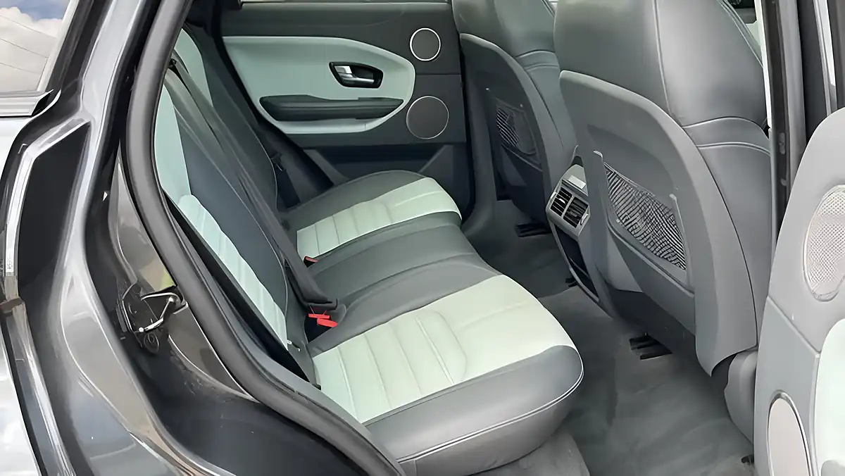 Used 2017 Land Rover Range Rover Evoque Hse Dynamic Grey - Interior and Exterior details 8