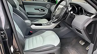 Used 2017 Land Rover Range Rover Evoque Hse Dynamic Grey - Interior and Exterior details 9