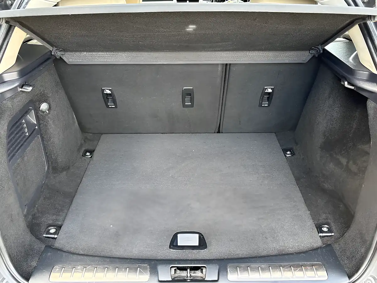 Used 2017 Land Rover Range Rover Evoque Hse Dynamic Grey - Interior and Exterior details 20