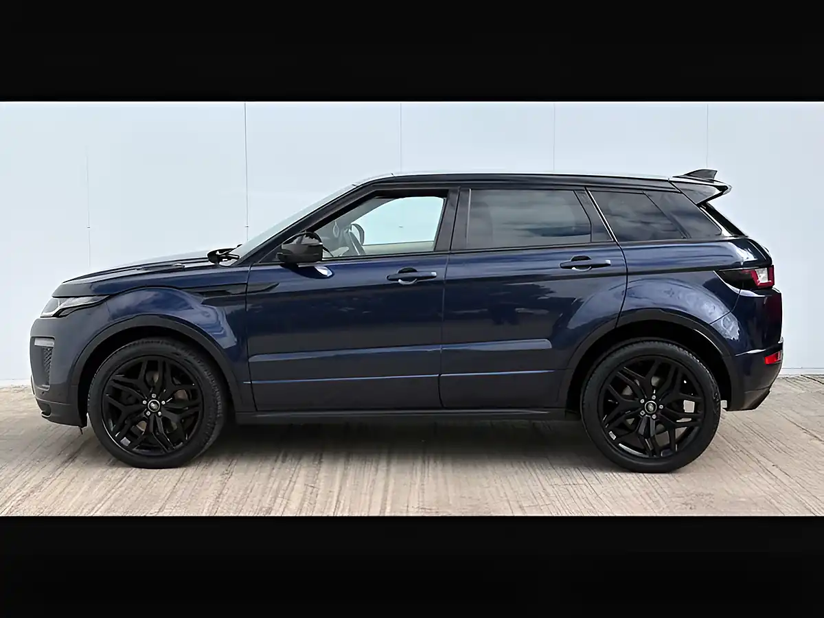 Used 2017 Land Rover Range Rover Evoque Hse Dynamic Loire Blue - Interior and Exterior details 9