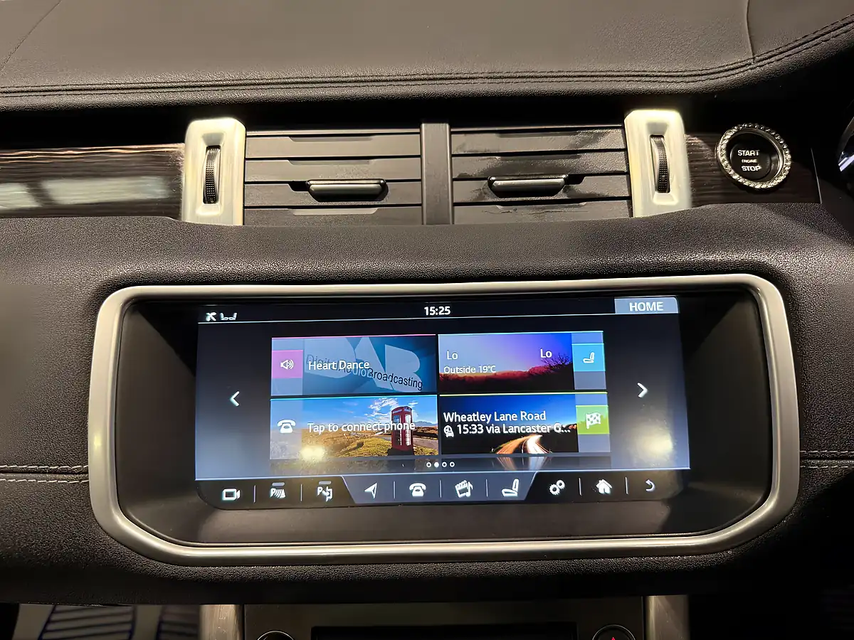 Used 2017 Land Rover Range Rover Evoque Hse Dynamic Lux Black - Interior and Exterior details 18