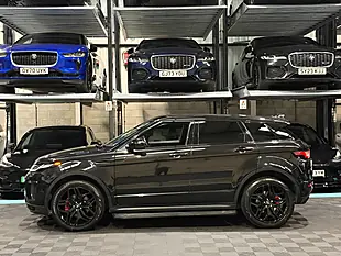 Used 2017 Land Rover Range Rover Evoque Hse Dynamic Lux Black - Interior and Exterior details 6