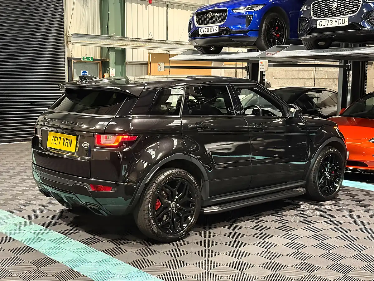 Used 2017 Land Rover Range Rover Evoque Hse Dynamic Lux Black - Interior and Exterior details 9