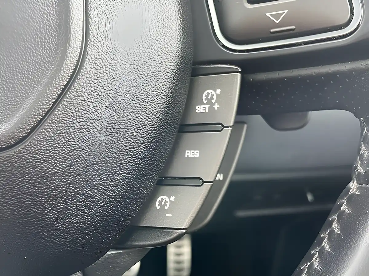 Used 2017 Land Rover Range Rover Evoque Hse Dynamic Lux Black - Interior and Exterior details 19
