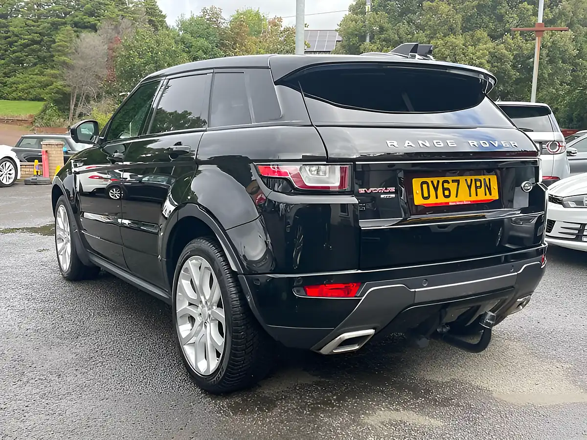 Used 2017 Land Rover Range Rover Evoque Hse Dynamic Lux Black - Interior and Exterior details 6