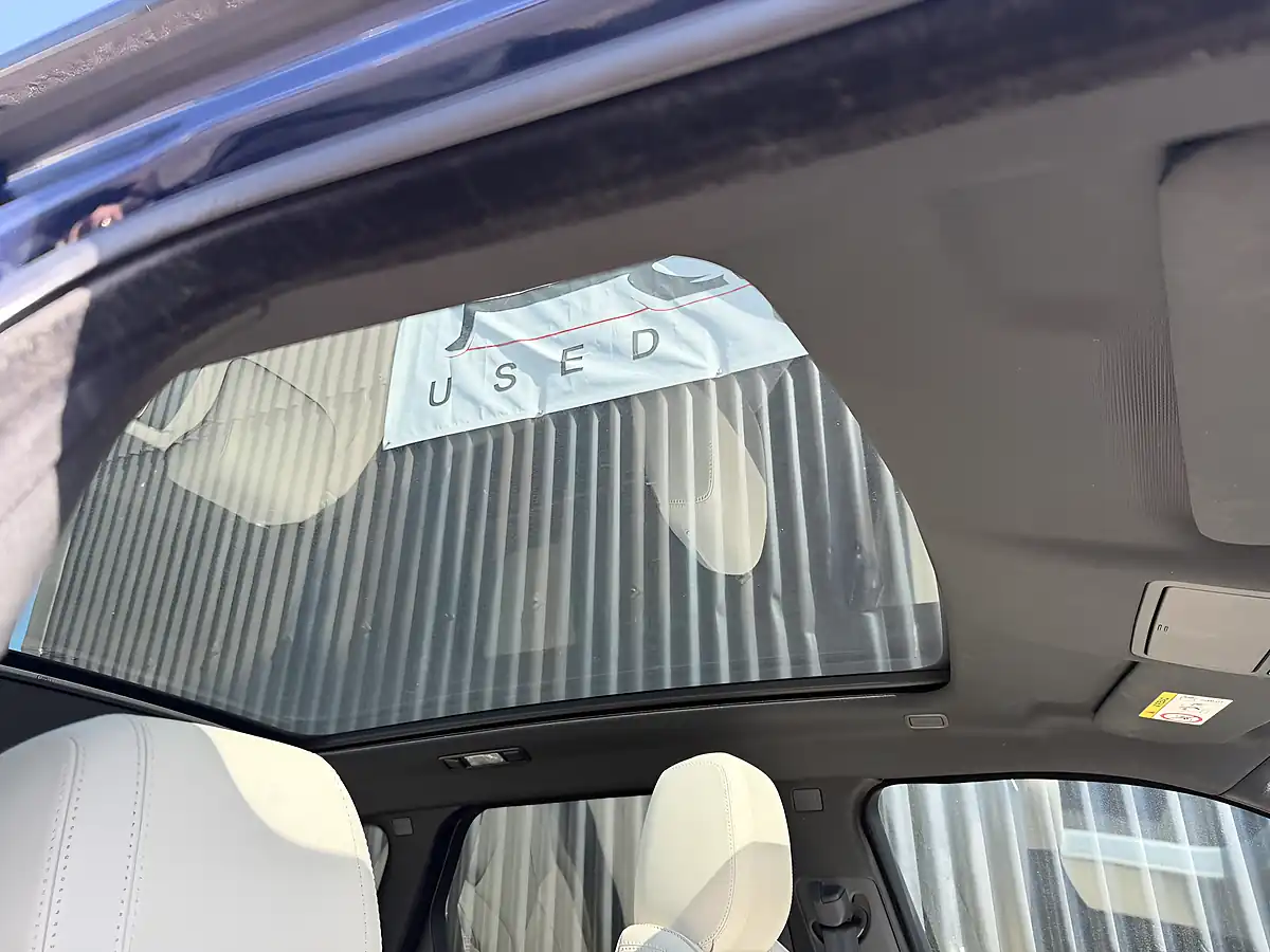 Used 2017 Land Rover Range Rover Evoque Hse Dynamic Lux Blue - Interior and Exterior details 14