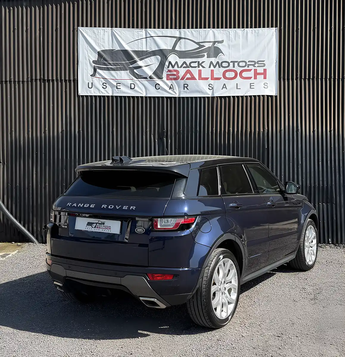Used 2017 Land Rover Range Rover Evoque Hse Dynamic Lux Blue - Interior and Exterior details 5