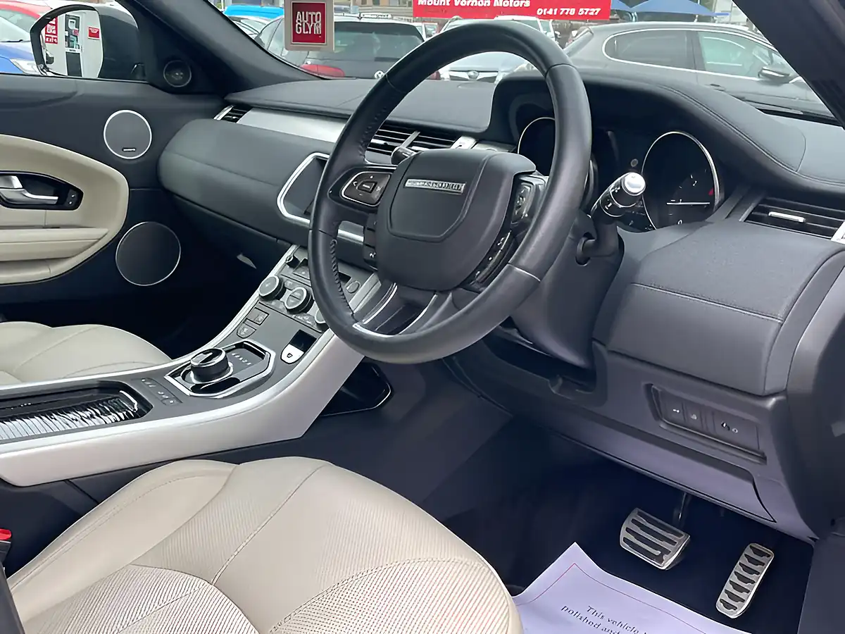 Used 2017 Land Rover Range Rover Evoque Hse Dynamic Lux Blue - Interior and Exterior details 12