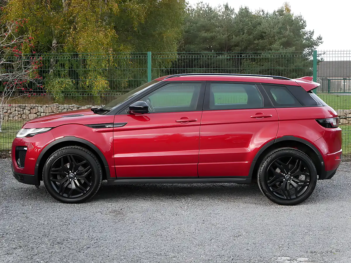 Used 2017 Land Rover Range Rover Evoque Hse Dynamic Lux Firenze Red - Interior and Exterior details 6