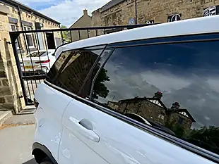 Used 2017 Land Rover Range Rover Evoque Hse Dynamic Lux Fuji White - Interior and Exterior details 15