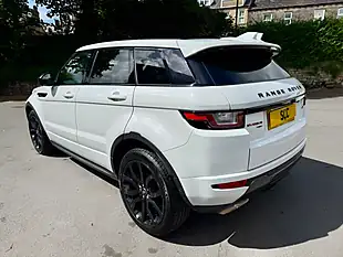 Used 2017 Land Rover Range Rover Evoque Hse Dynamic Lux Fuji White - Interior and Exterior details 6