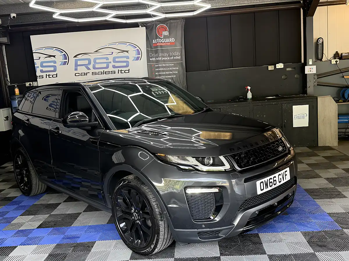 Used 2017 Land Rover Range Rover Evoque Hse Dynamic Lux Grey - Interior and Exterior details 10