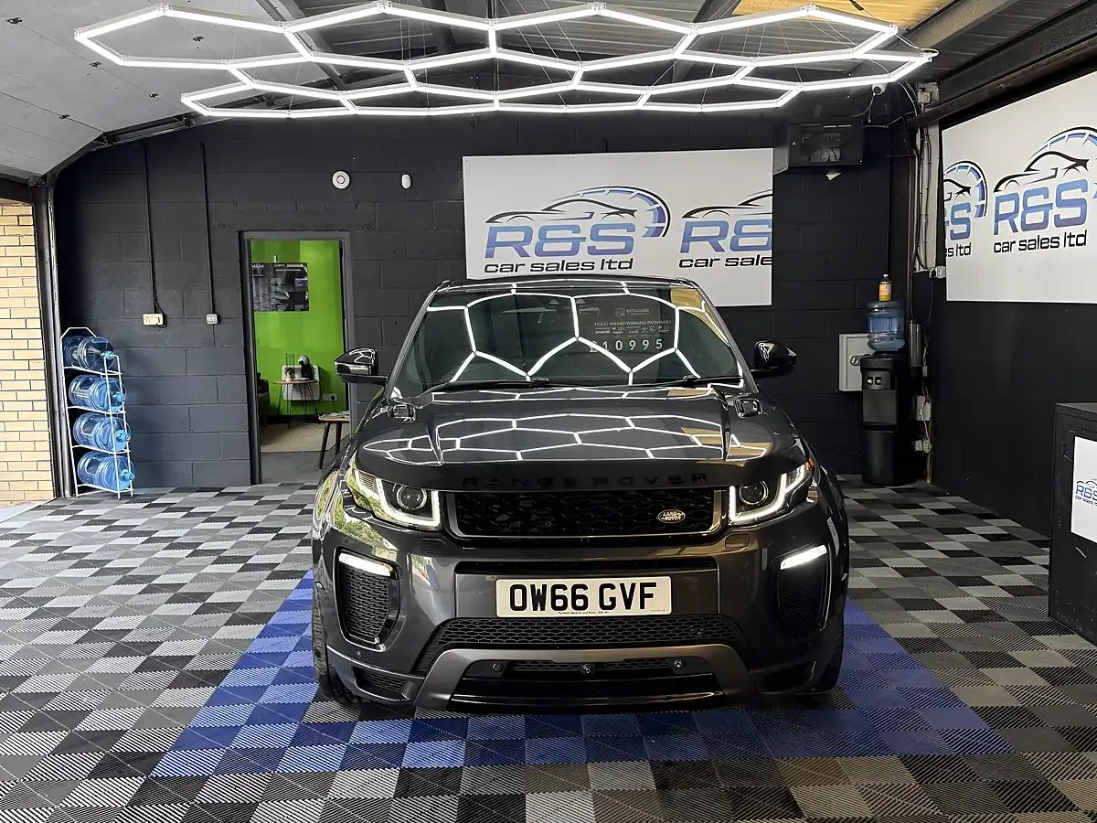 Used 2017 Land Rover Range Rover Evoque Hse Dynamic Lux Grey - Interior and Exterior details 2