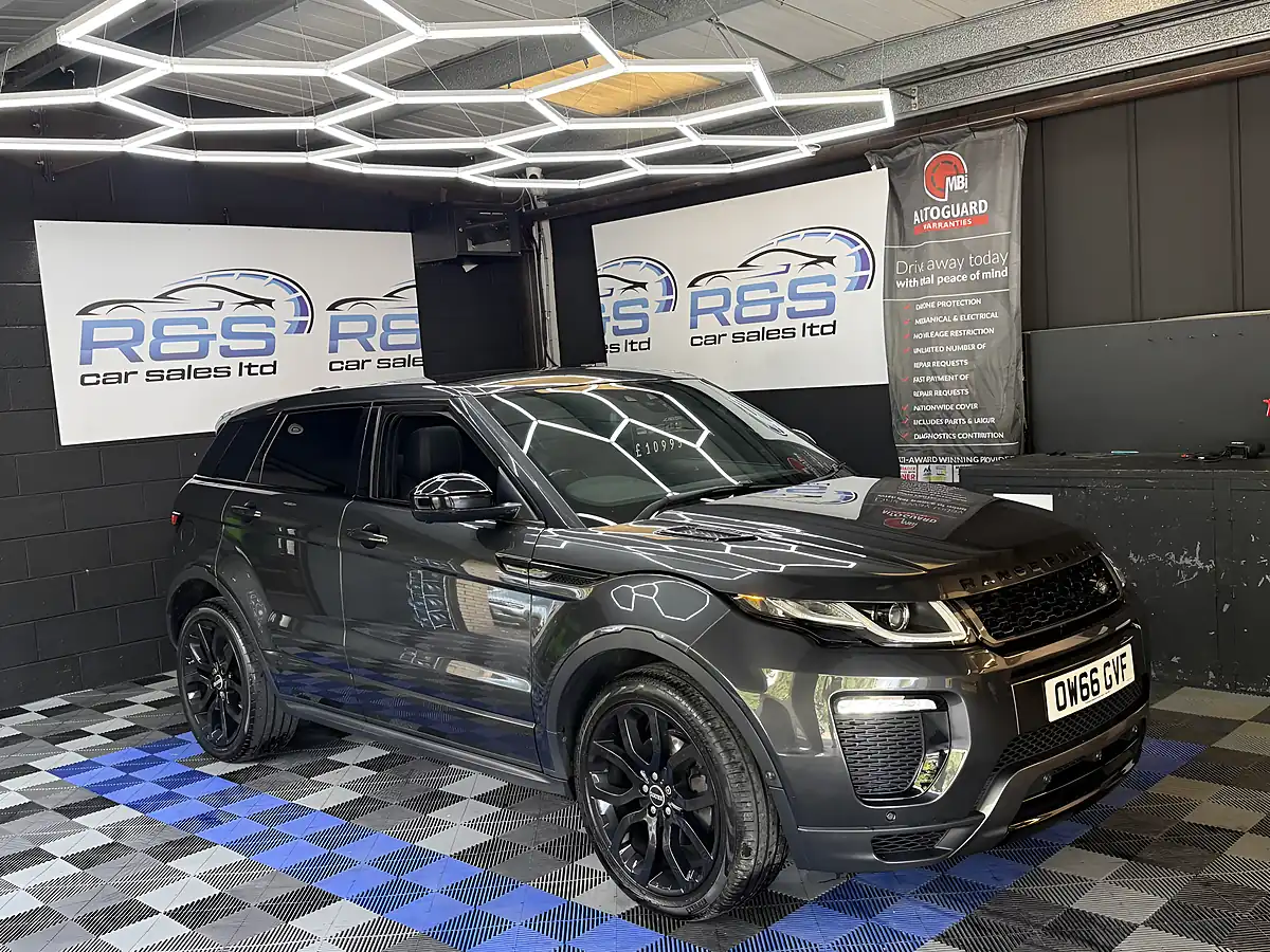 Used 2017 Land Rover Range Rover Evoque Hse Dynamic Lux Grey - Interior and Exterior details 3