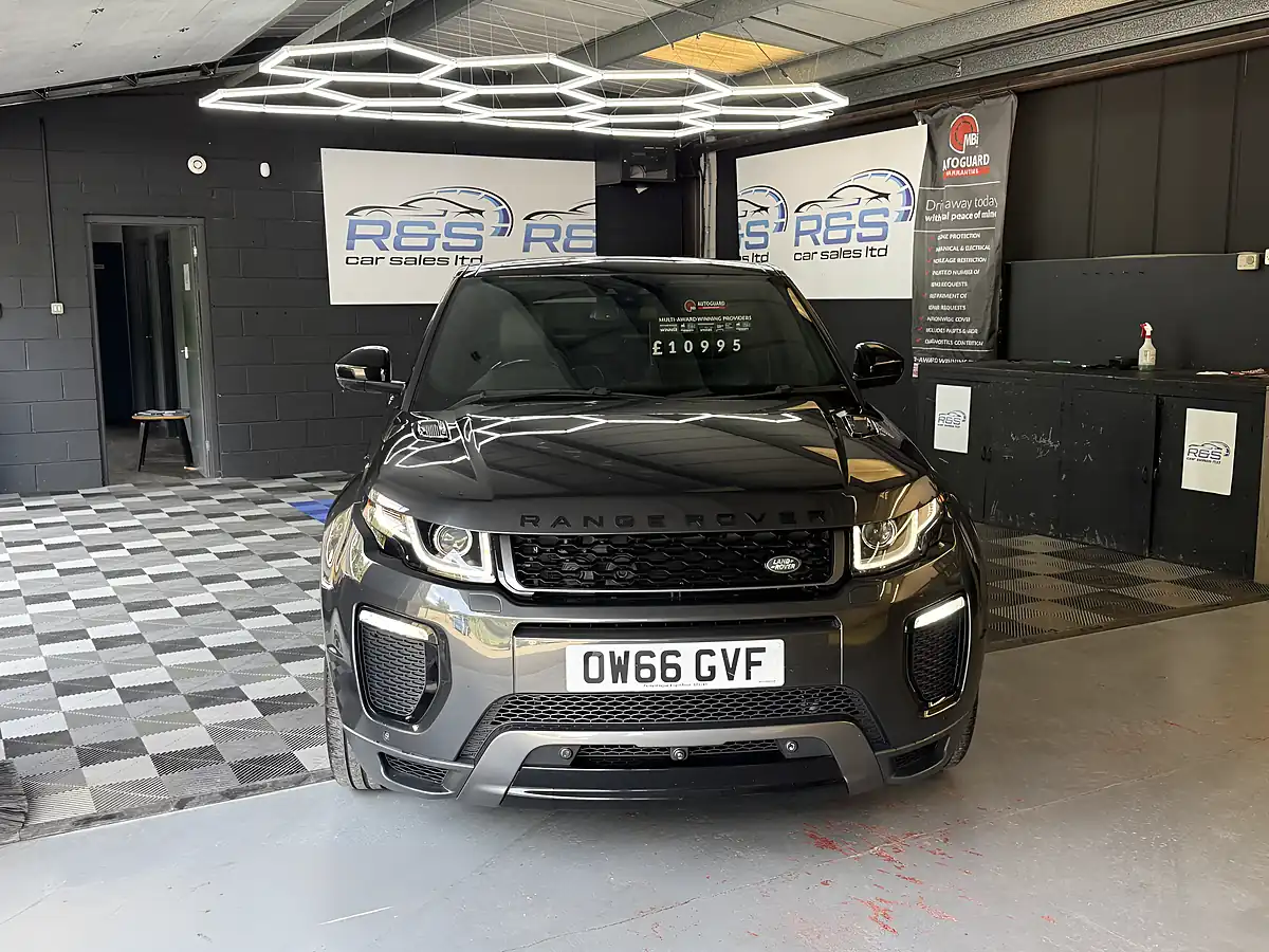 Used 2017 Land Rover Range Rover Evoque Hse Dynamic Lux Grey - Interior and Exterior details 7