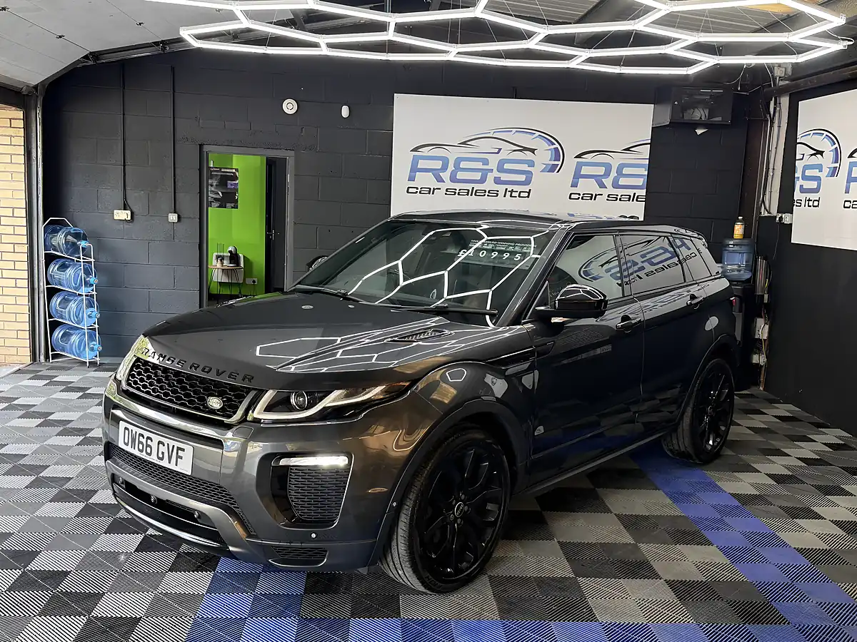 Used 2017 Land Rover Range Rover Evoque Hse Dynamic Lux Grey - Interior and Exterior details 8