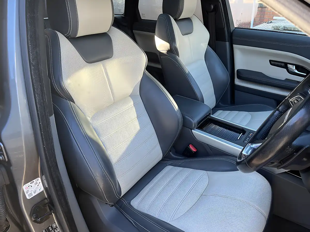 Used 2017 Land Rover Range Rover Evoque Hse Dynamic Lux Grey - Interior and Exterior details 10