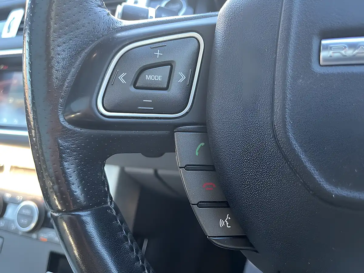 Used 2017 Land Rover Range Rover Evoque Hse Dynamic Lux Grey - Interior and Exterior details 12