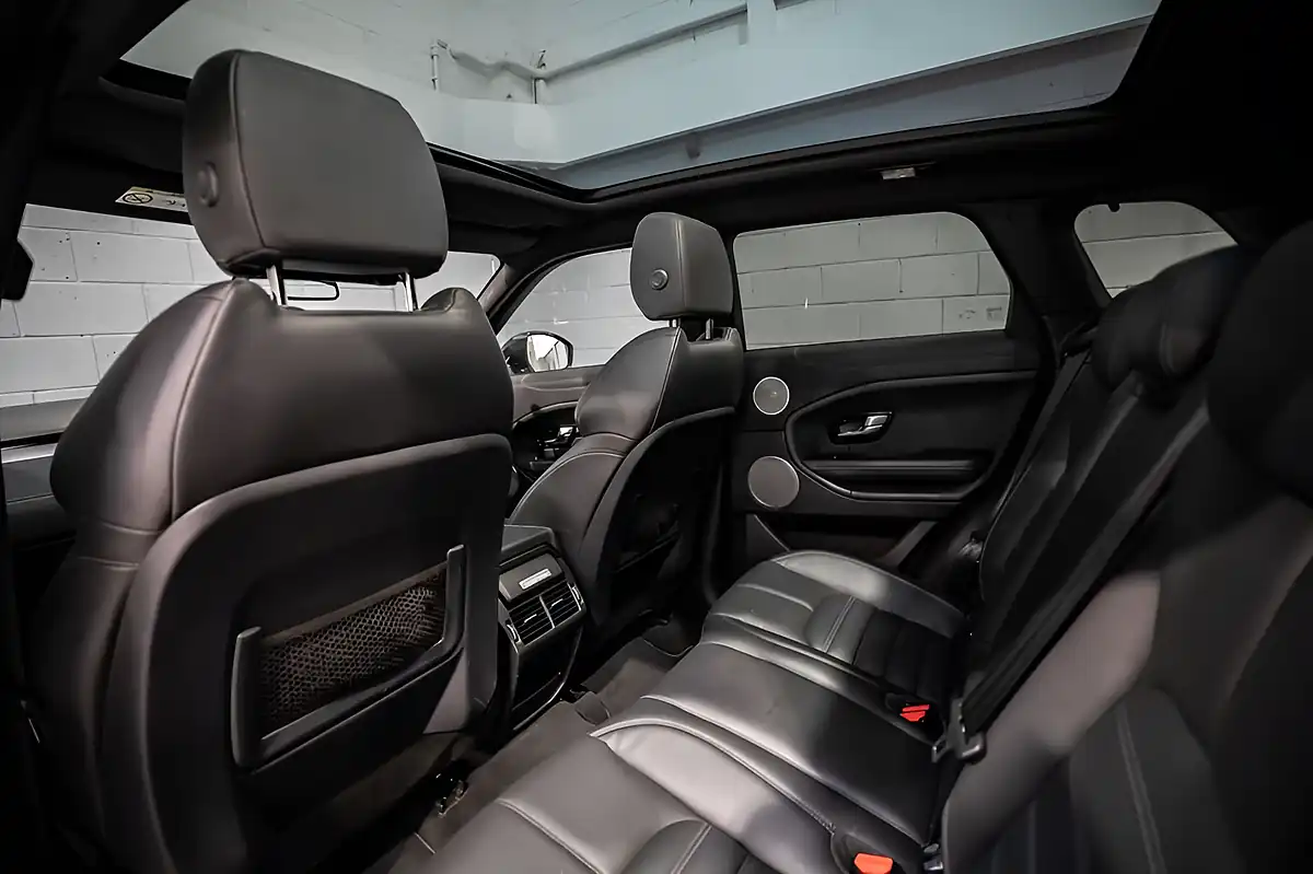 Used 2017 Land Rover Range Rover Evoque Hse Dynamic Lux Silver - Interior and Exterior details 15