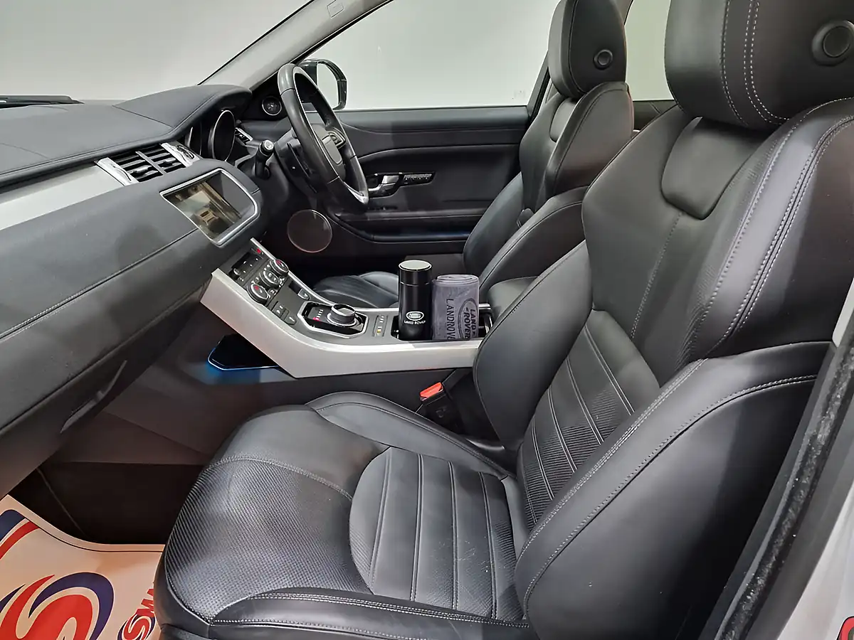 Used 2017 Land Rover Range Rover Evoque Hse Dynamic Lux White - Interior and Exterior details 10