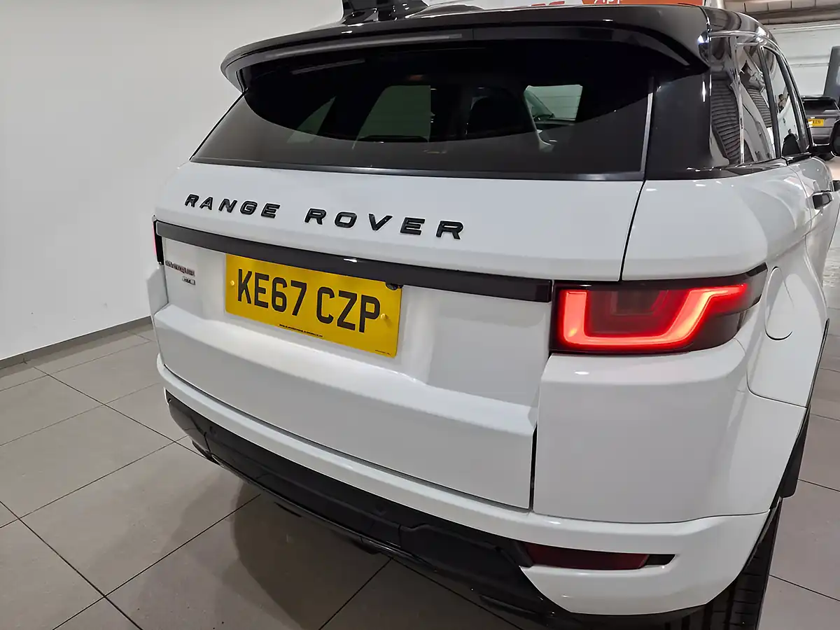 Used 2017 Land Rover Range Rover Evoque Hse Dynamic Lux White - Interior and Exterior details 19