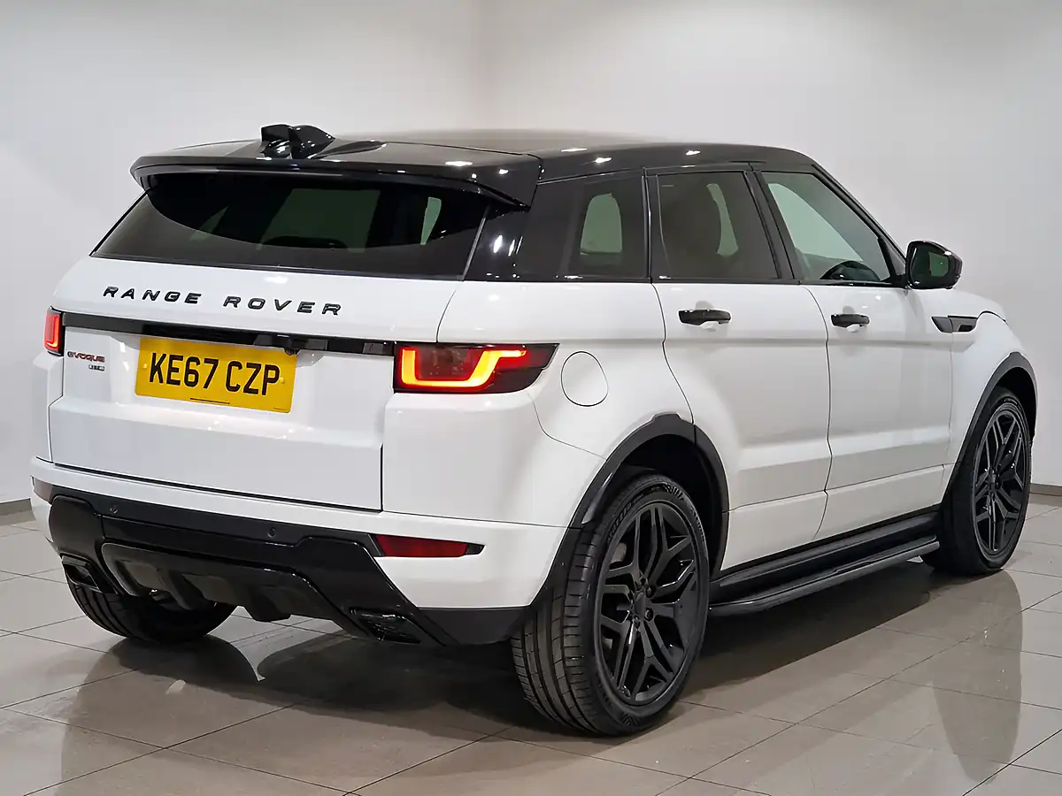 Used 2017 Land Rover Range Rover Evoque Hse Dynamic Lux White - Interior and Exterior details 6