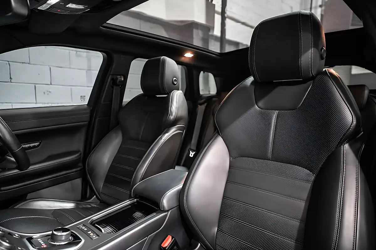 Used 2017 Land Rover Range Rover Evoque Hse Dynamic Red - Interior and Exterior details 15
