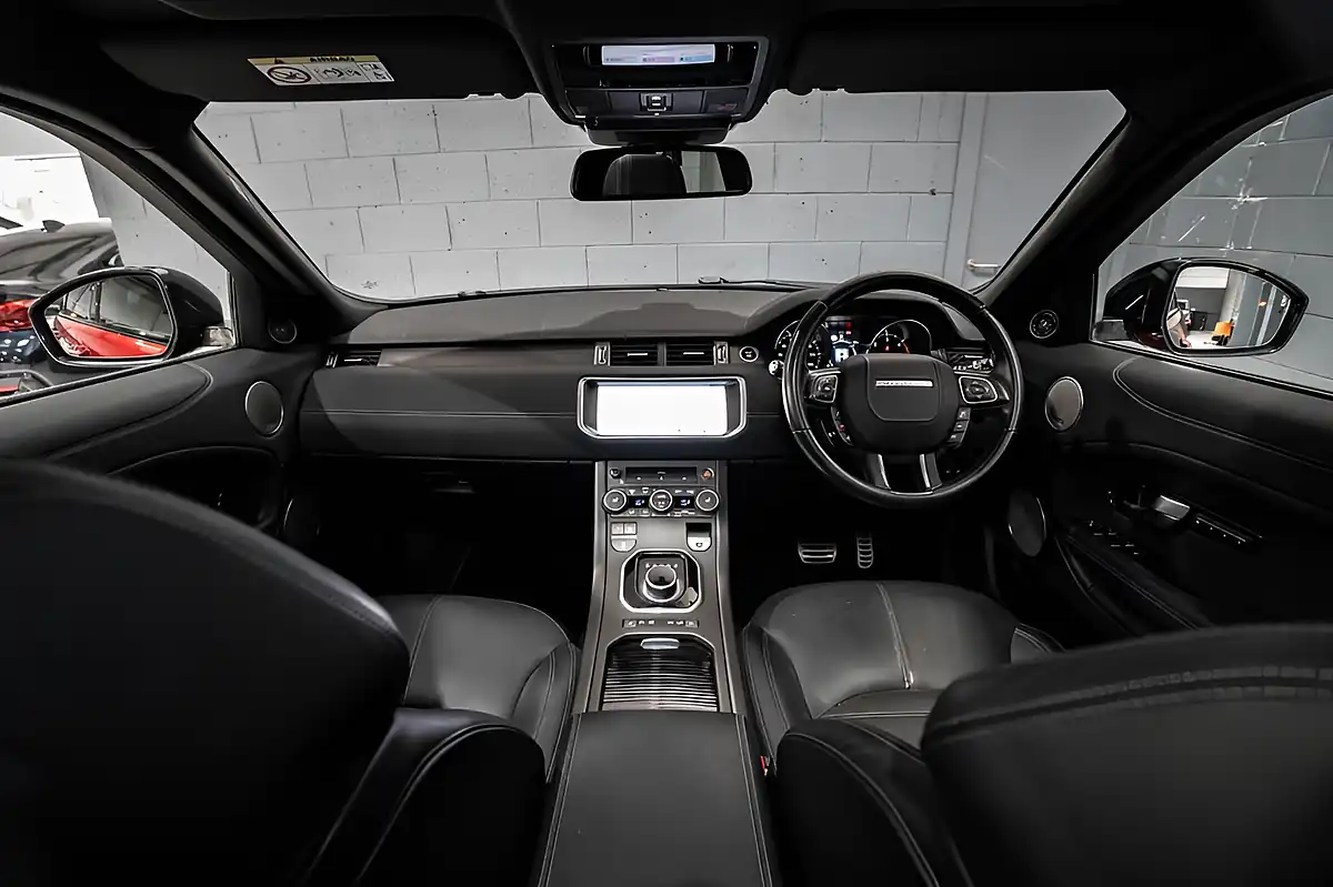Used 2017 Land Rover Range Rover Evoque Hse Dynamic Red - Interior and Exterior details 2