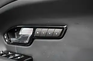 Used 2017 Land Rover Range Rover Evoque Hse Dynamic Red - Interior and Exterior details 7