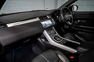Used 2017 Land Rover Range Rover Evoque Hse Dynamic Red - Interior and Exterior details 10