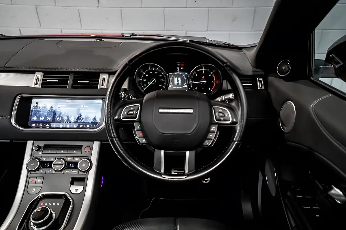 Used 2017 Land Rover Range Rover Evoque Hse Dynamic Red - Interior and Exterior details 14