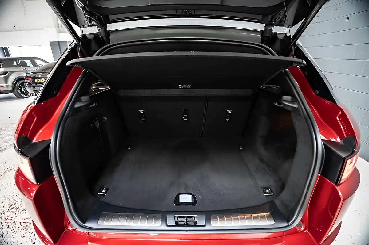 Used 2017 Land Rover Range Rover Evoque Hse Dynamic Red - Interior and Exterior details 16