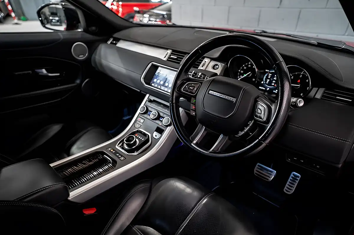 Used 2017 Land Rover Range Rover Evoque Hse Dynamic Red - Interior and Exterior details 8
