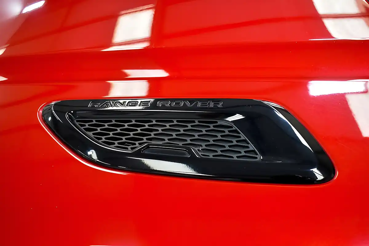 Used 2017 Land Rover Range Rover Evoque Hse Dynamic Red - Interior and Exterior details 13