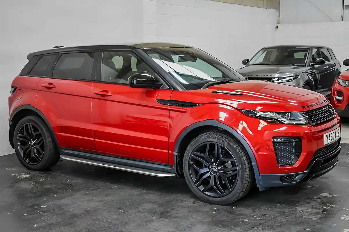 Used 2017 Land Rover Range Rover Evoque Hse Dynamic Red - Interior and Exterior details 3